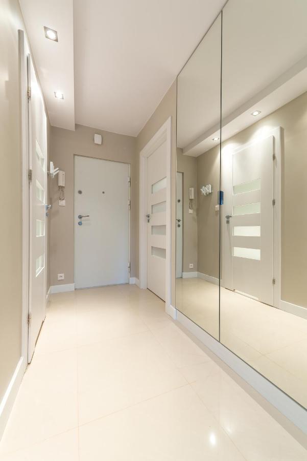 Chmielna 73 P&O Serviced Apartments Варшава Экстерьер фото