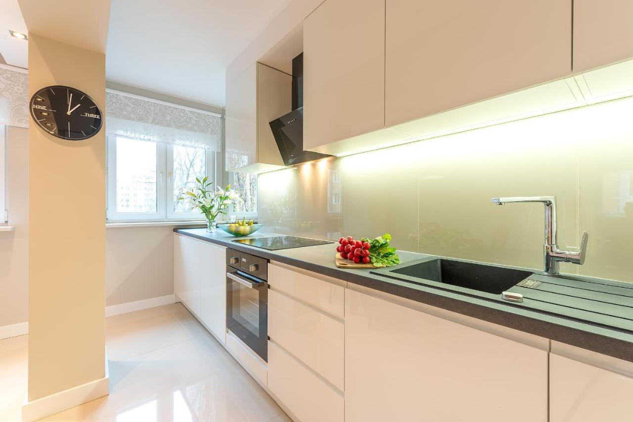 Chmielna 73 P&O Serviced Apartments Варшава Экстерьер фото