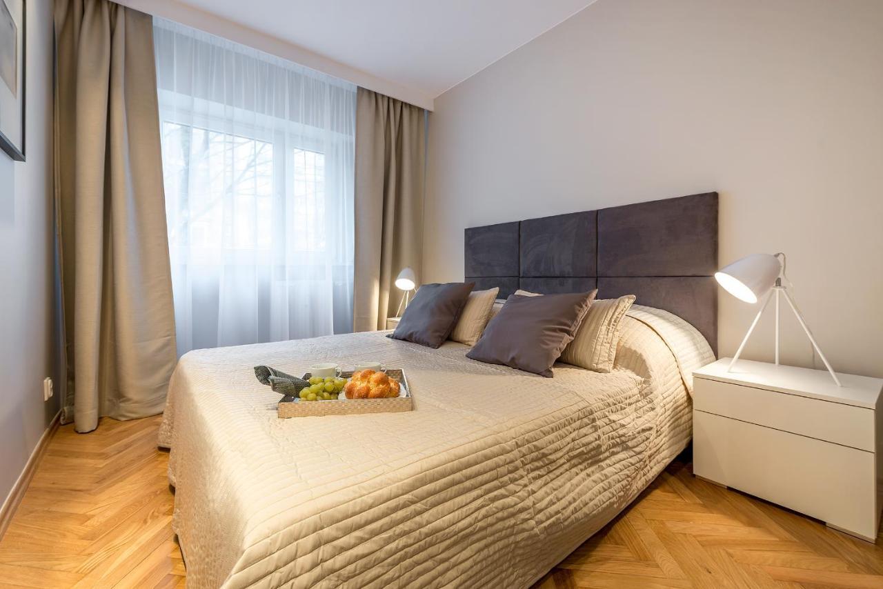 Chmielna 73 P&O Serviced Apartments Варшава Экстерьер фото